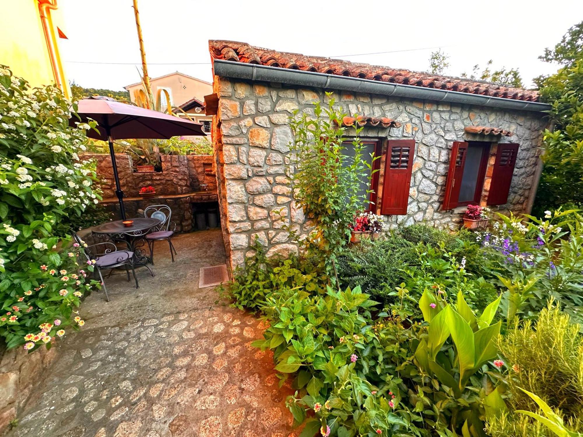 Apartments Cvita Veli Lošinj Exterior foto